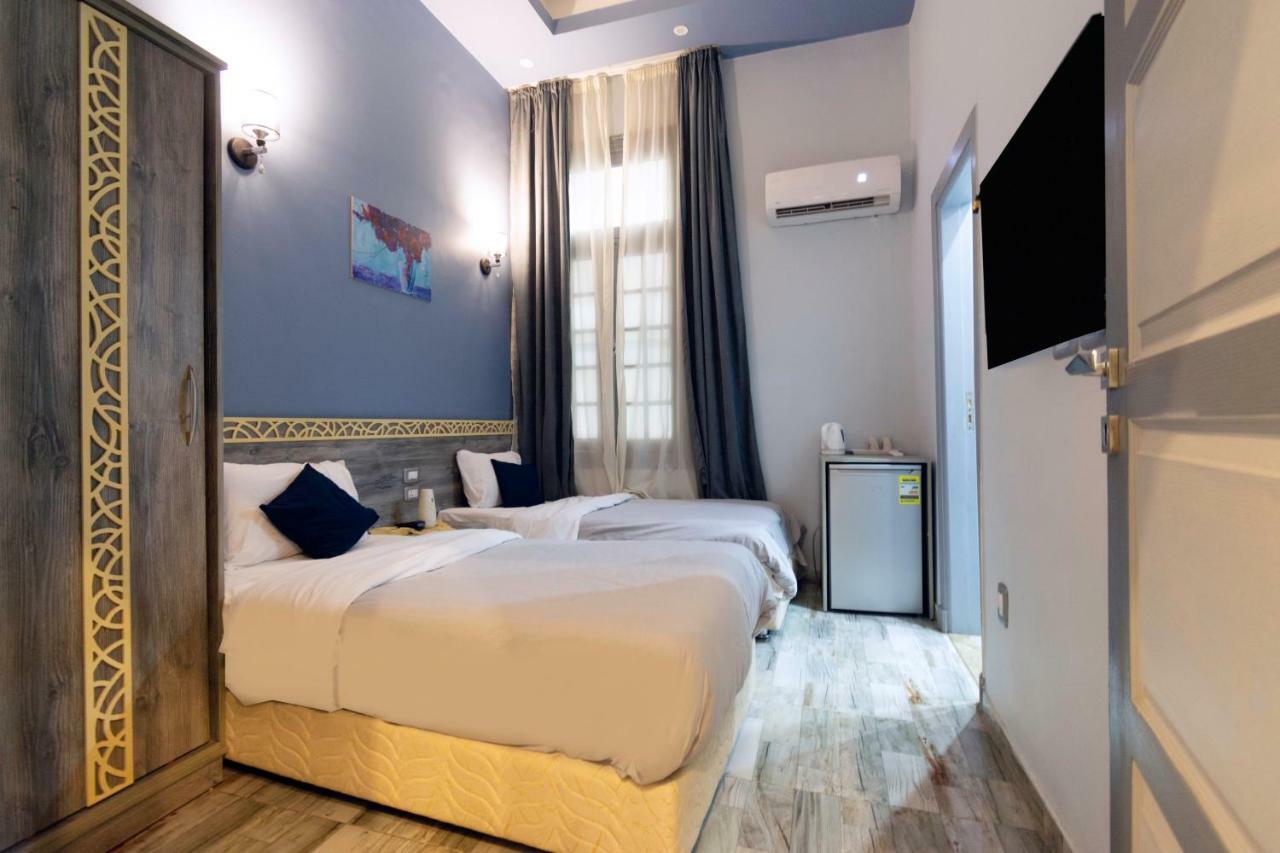 Australian Deluxe Hostel Cairo Exterior photo